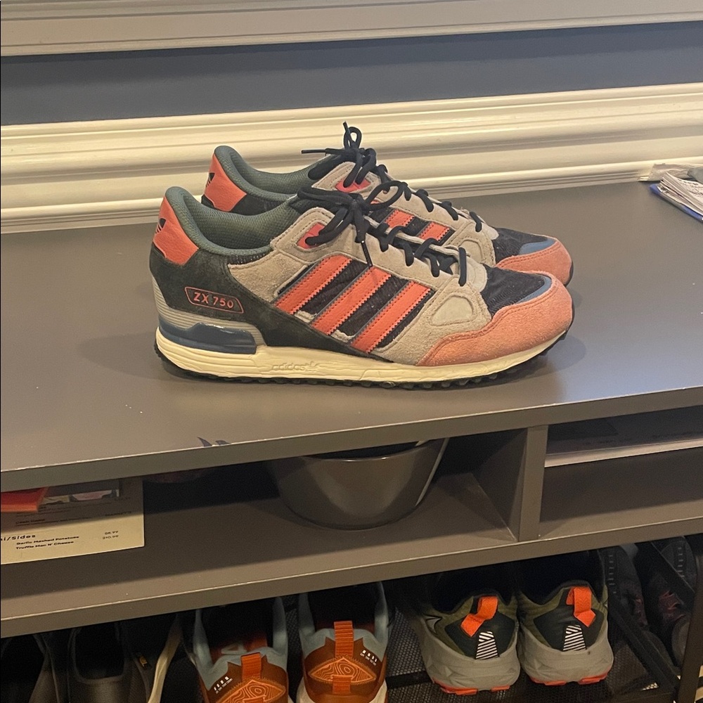 Adidas ZX 750 - Gray and Coral